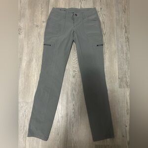 NWOT Kuhl Horizon Skinny Cargo